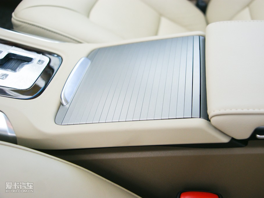 2010���֠���S80L 3.0T T6 ������Ű�