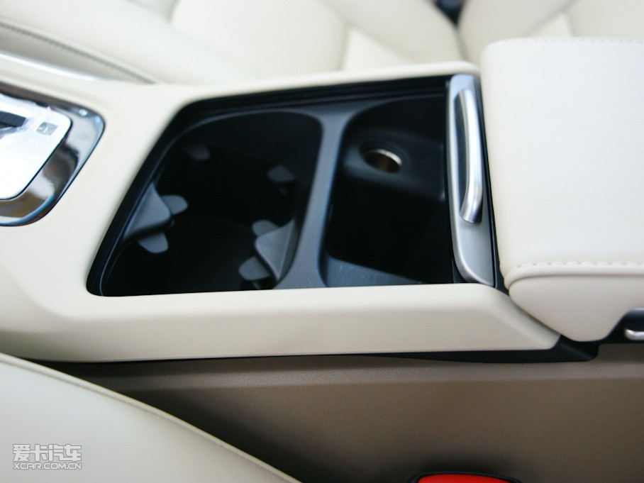 2010���֠���S80L 3.0T T6 ������Ű�