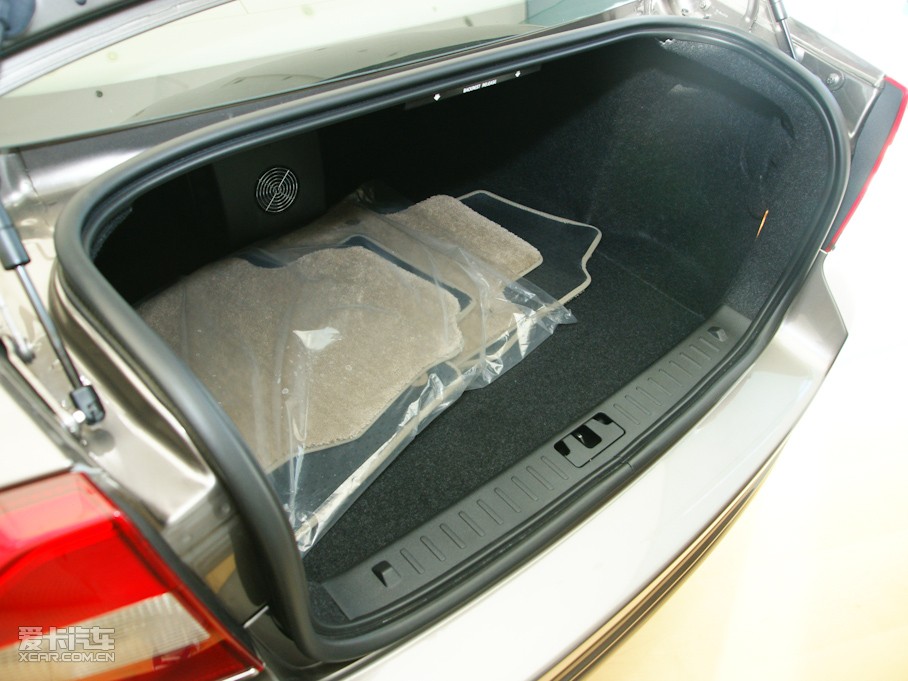 2010���֠���S80L 3.0T T6 ���(q��)���Ű�