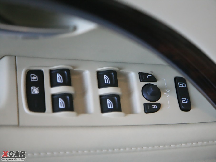 2010֠S80L 3.0T T6 (q)