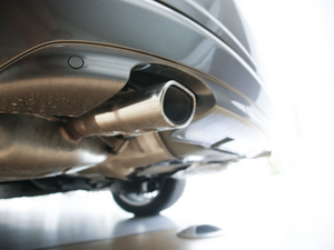 2010款3.0T T6 四驱智雅版 排气管