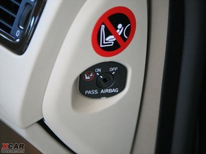 2010款2.5T 两驱智尊版 空间座椅