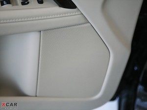 2010款2.5T 两驱智尊版 空间座椅