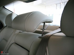 2010款2.5T 两驱智尊版 空间座椅