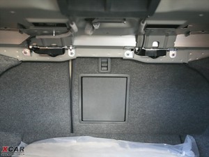 2010款2.5T 两驱智尊版 空间座椅