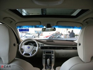 2010款3.0T T6 四驱智尊版 内饰全景