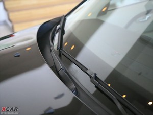 2010款3.0T T6 四驱智尊版 雨刷