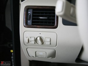 2010款3.0T T6 四驱智尊版 中控区