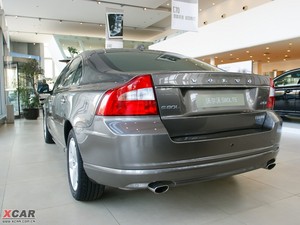 2010款2.5T 两驱智雅版 整体外观