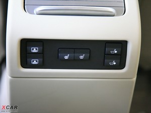2010款2.5T 两驱智尊版 空间座椅