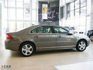 2010款2.5T 两驱智雅版 整体外观