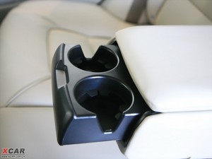 2010款2.5T 两驱智尊版 空间座椅
