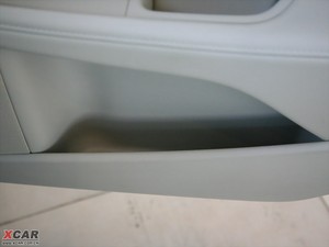 2010款2.5T 两驱智尊版 空间座椅