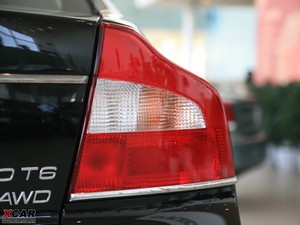 2010款3.0T T6 四驱智尊版 尾灯