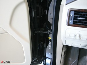 2010款2.5T 两驱智尊版 空间座椅