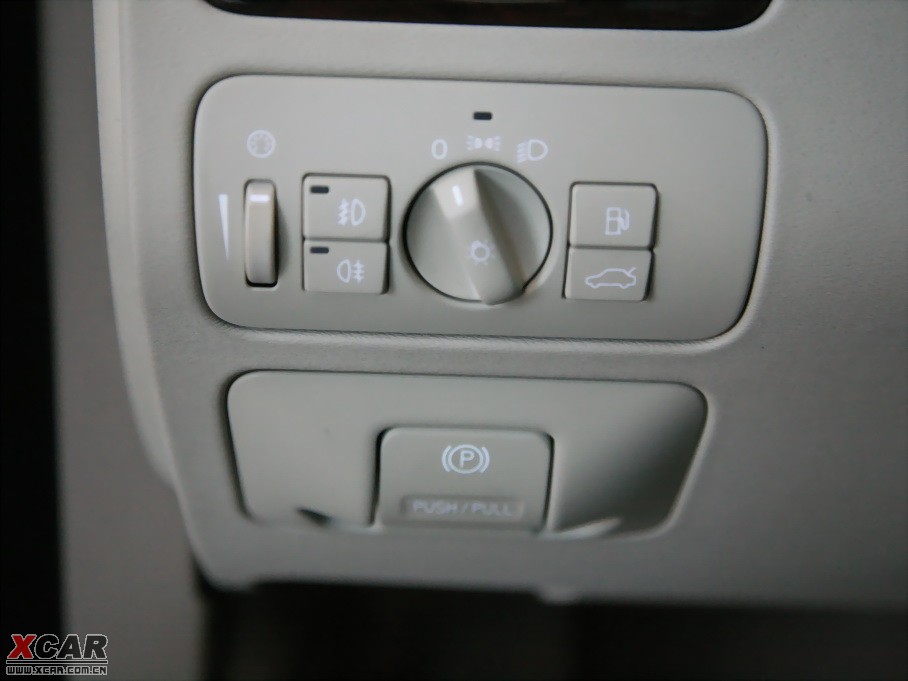 2010���֠���S80L 2.5T ���(q��)�����