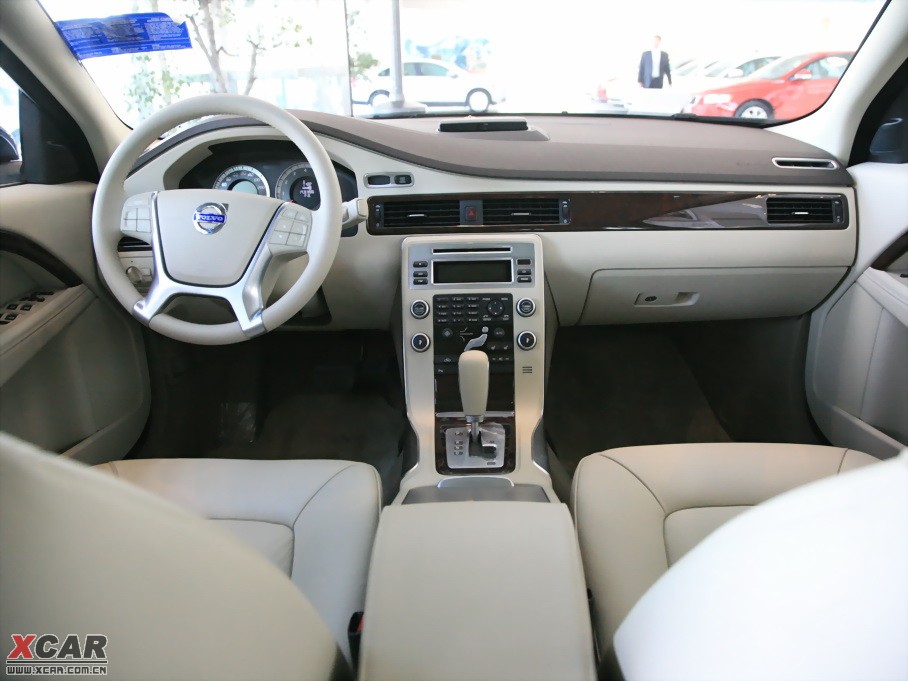 2010���֠���S80L 2.5T ���(q��)�����