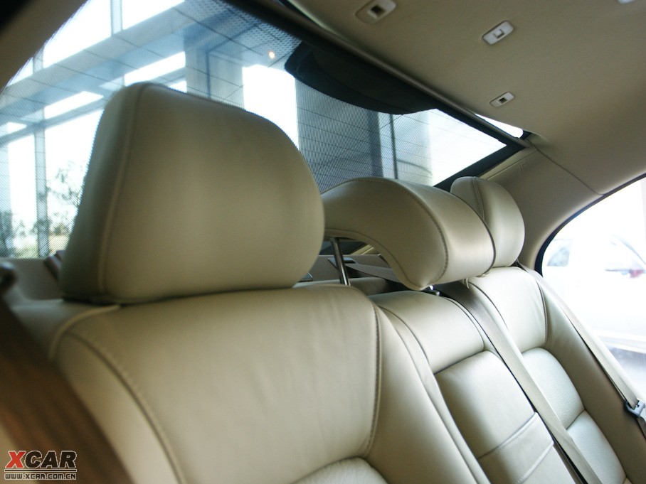 2010���֠���S80L 2.5T ������Ű�