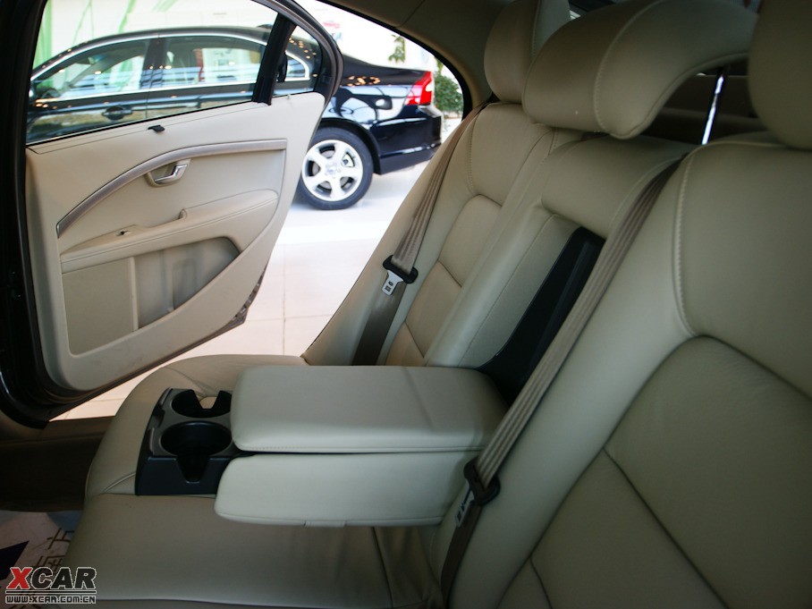 2010���֠���S80L 2.5T ���(q��)���Ű�