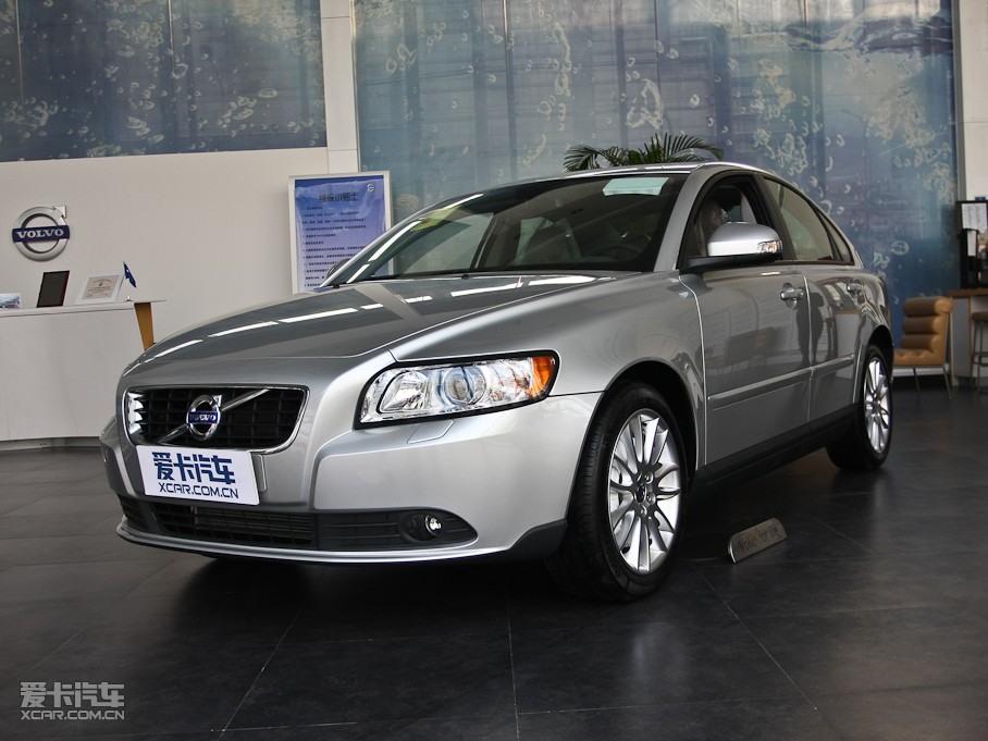 2011���֠���S40 2.0L �Ԅ����Ű�