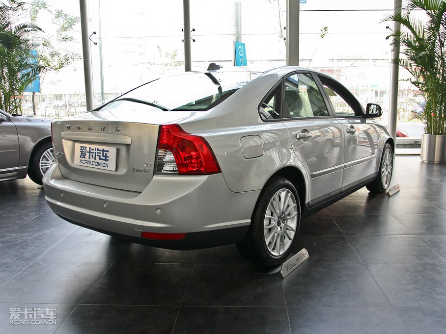 2011���֠���S40 2.0L �Ԅ����Ű�