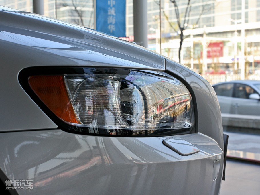 2011���֠���S40 2.0L �Ԅ����Ű�