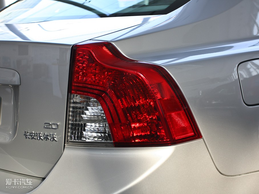 2011���֠���S40 2.0L �Ԅ����Ű�