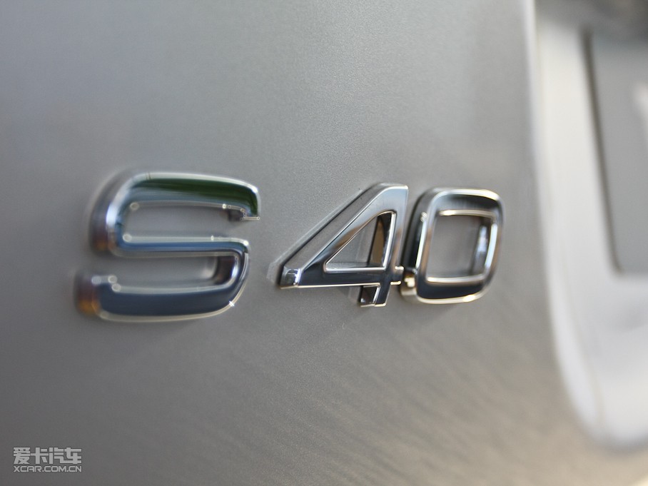 2011���֠���S40 2.0L �Ԅ����Ű�