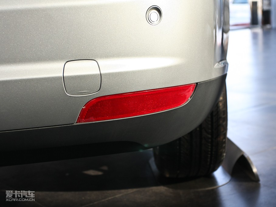 2011���֠���S40 2.0L �Ԅ����Ű�