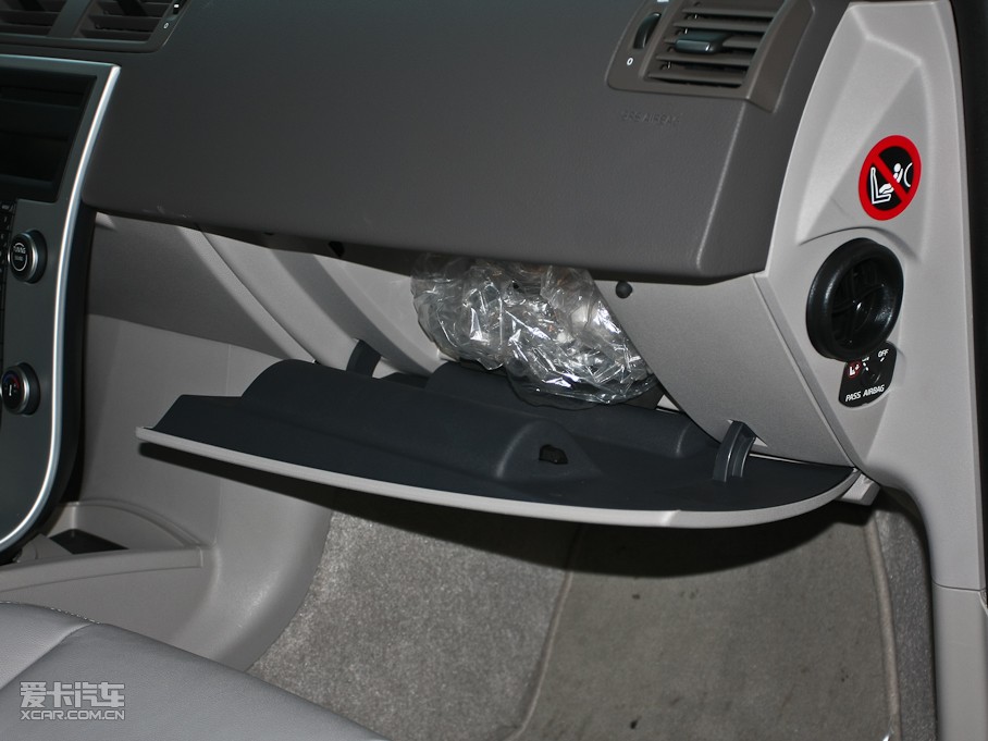 2011���֠���S40 2.0L �Ԅ����Ű�