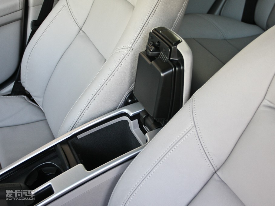 2011���֠���S40 2.0L �Ԅ�(d��ng)���Ű�