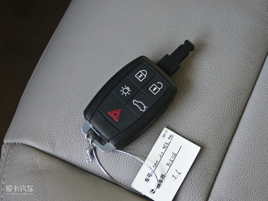 2011���֠���S40 2.0L �Ԅ����Ű�