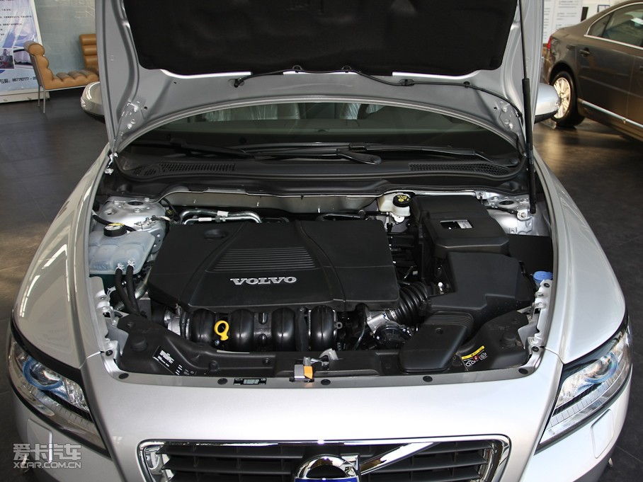 2011���֠���S40 2.0L �Ԅ����Ű�