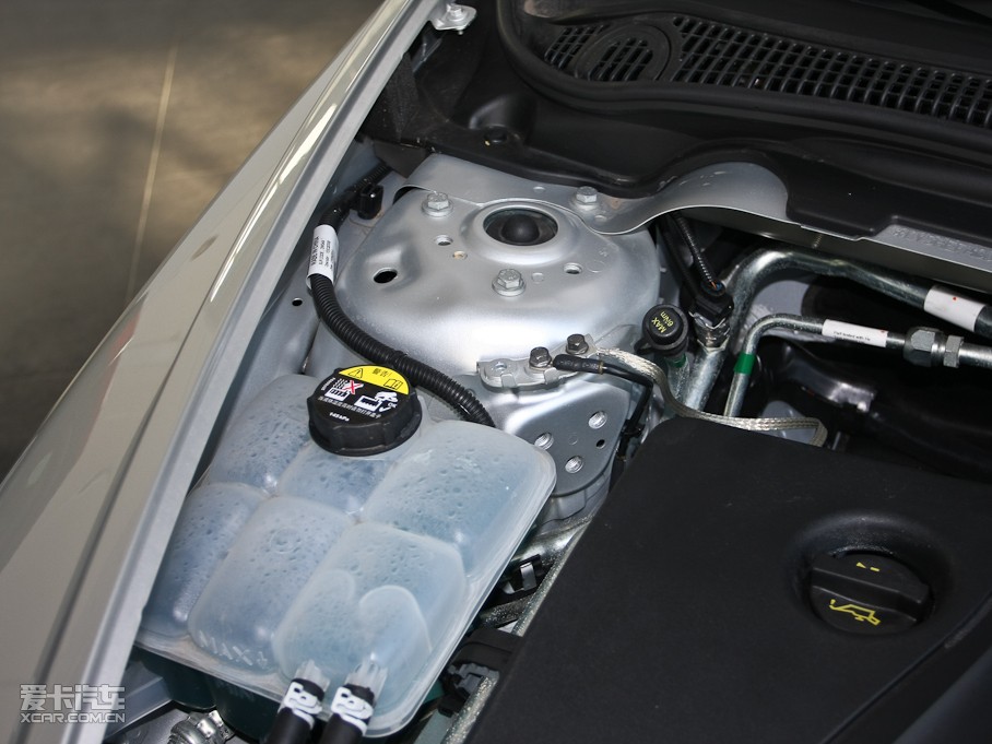 2011���֠���S40 2.0L �Ԅ����Ű�