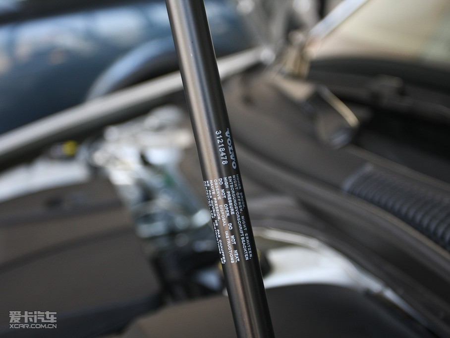 2011���֠���S40 2.0L �Ԅ����Ű�