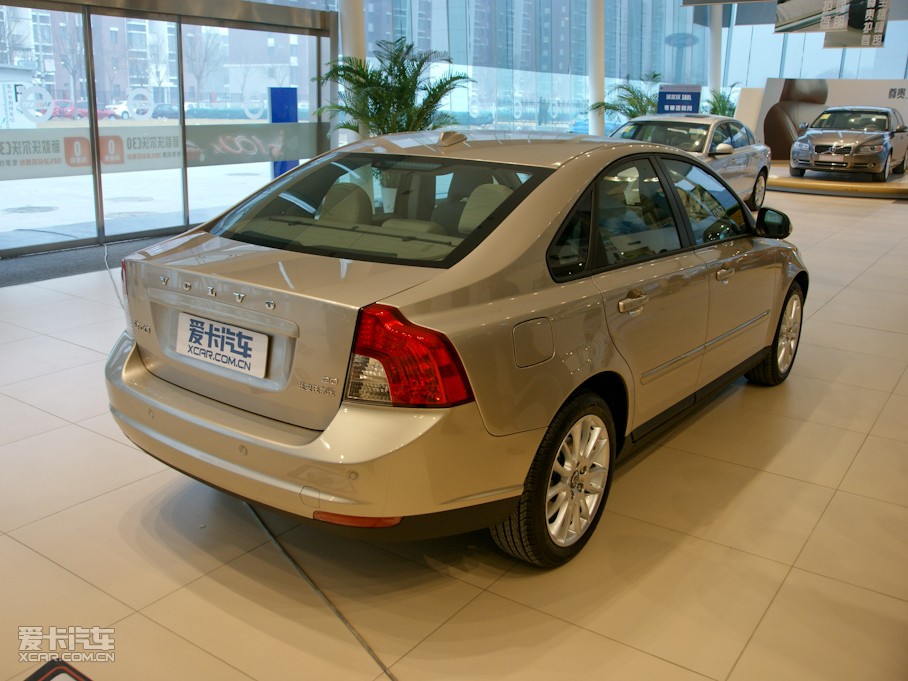 2011���֠���S40 2.0L �Ԅ������