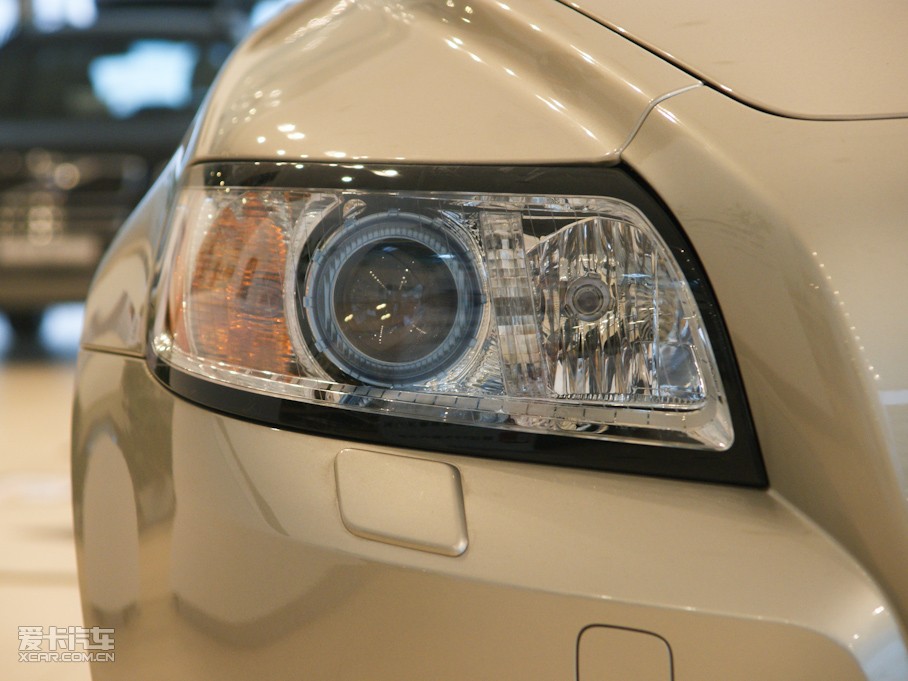 2011���֠���S40 2.0L �Ԅ������