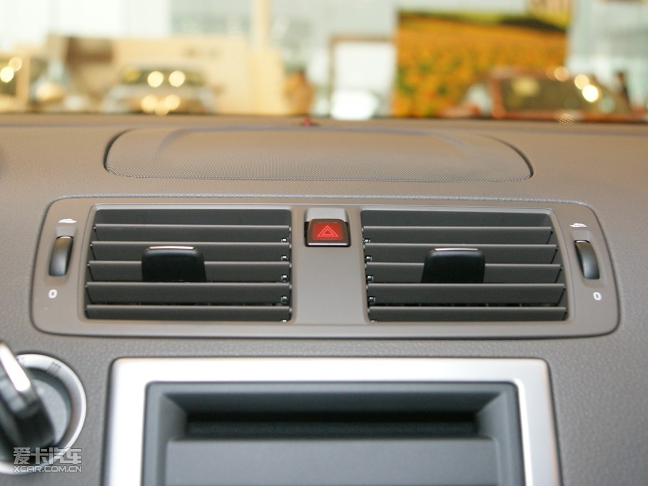 2011���֠���S40 2.0L �Ԅ������