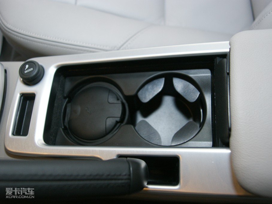 2011���֠���S40 2.0L �Ԅ������