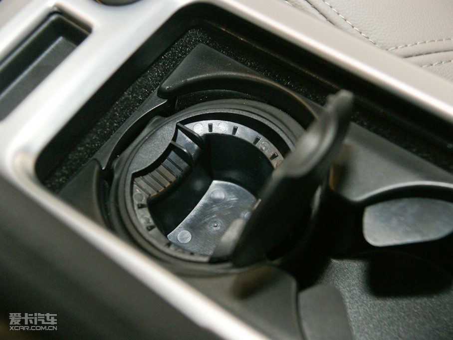 2011���֠���S40 2.0L �Ԅ������