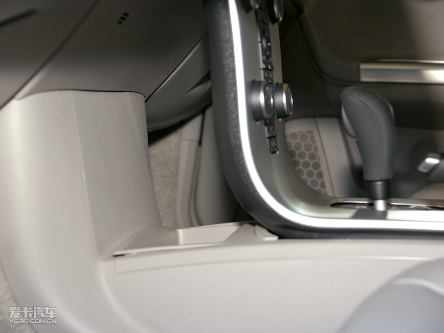 2011���֠���S40 2.0L �Ԅ������