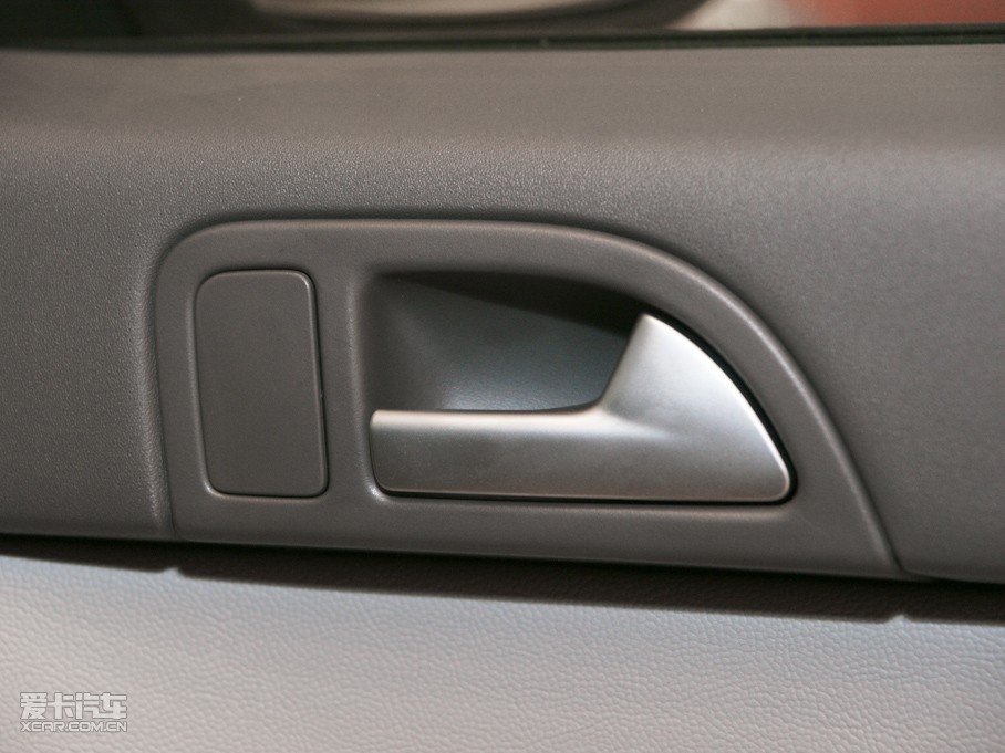 2011���֠���S40 2.0L �Ԅ������