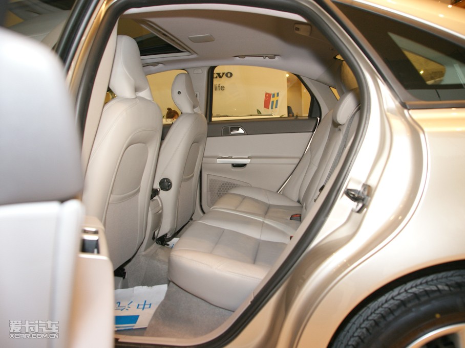 2011���֠���S40 2.0L �Ԅ������