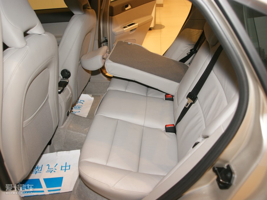 2011���֠���S40 2.0L �Ԅ������