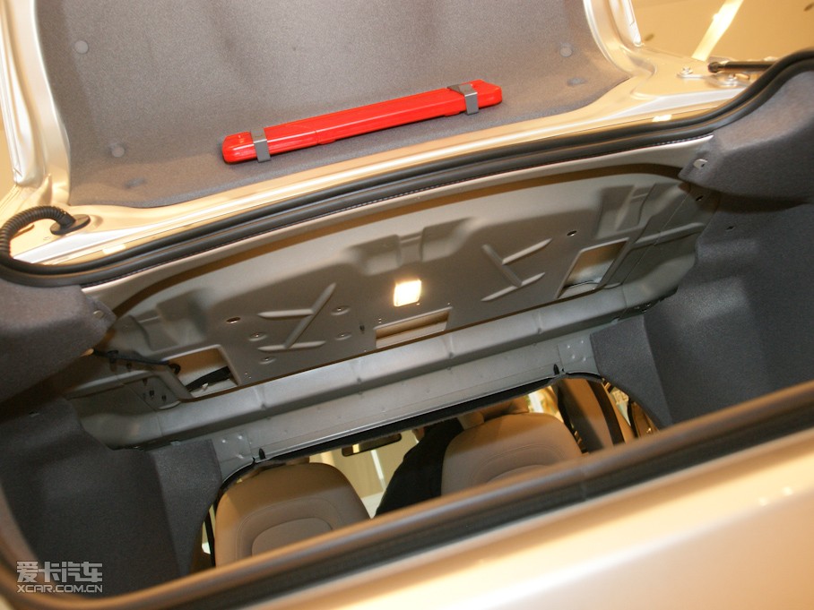 2011���֠���S40 2.0L �Ԅ������