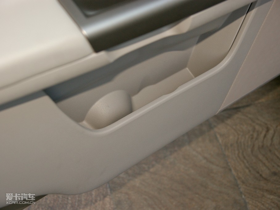 2011���֠���S40 2.0L �Ԅ����а�