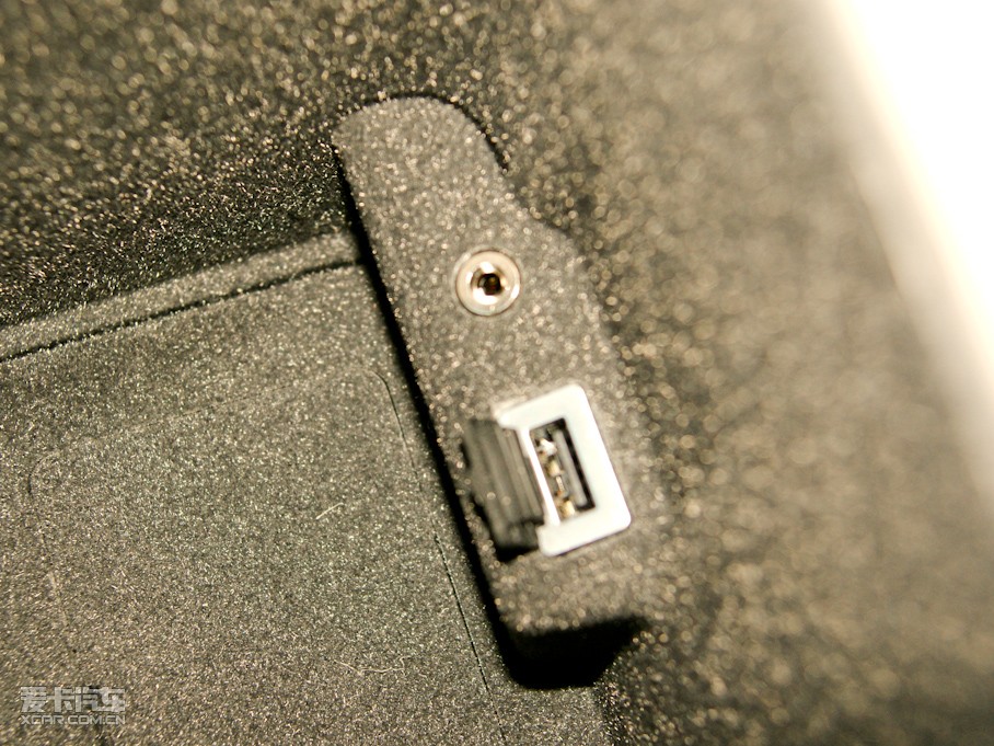 2011���֠���S40 2.0L �Ԅ����а�