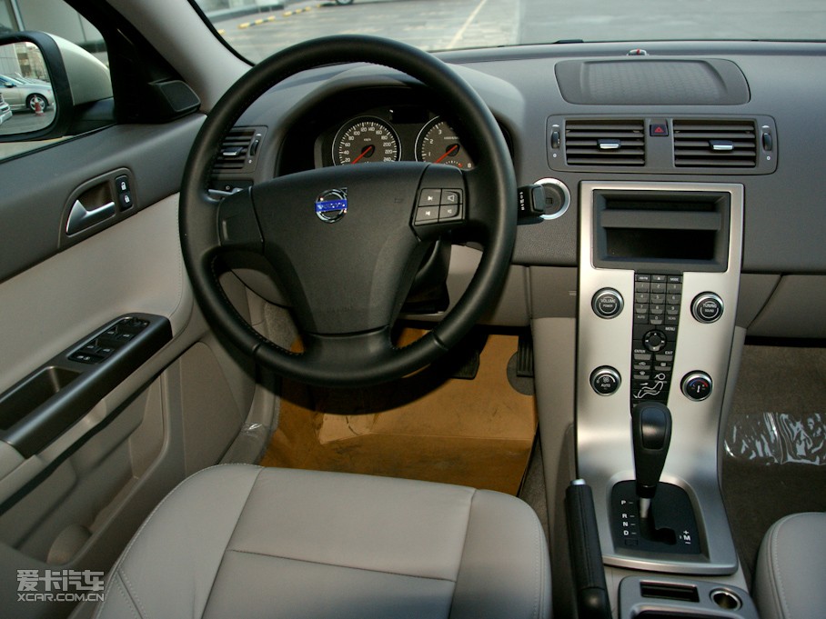 2011���֠���S40 2.0L �Ԅ����а�