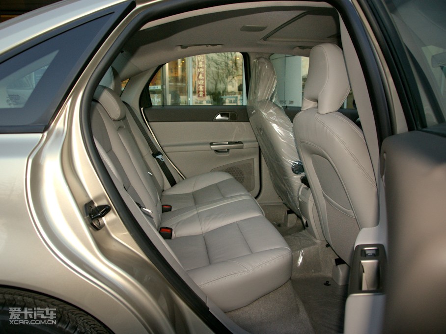 2011���֠���S40 2.0L �Ԅ����а�