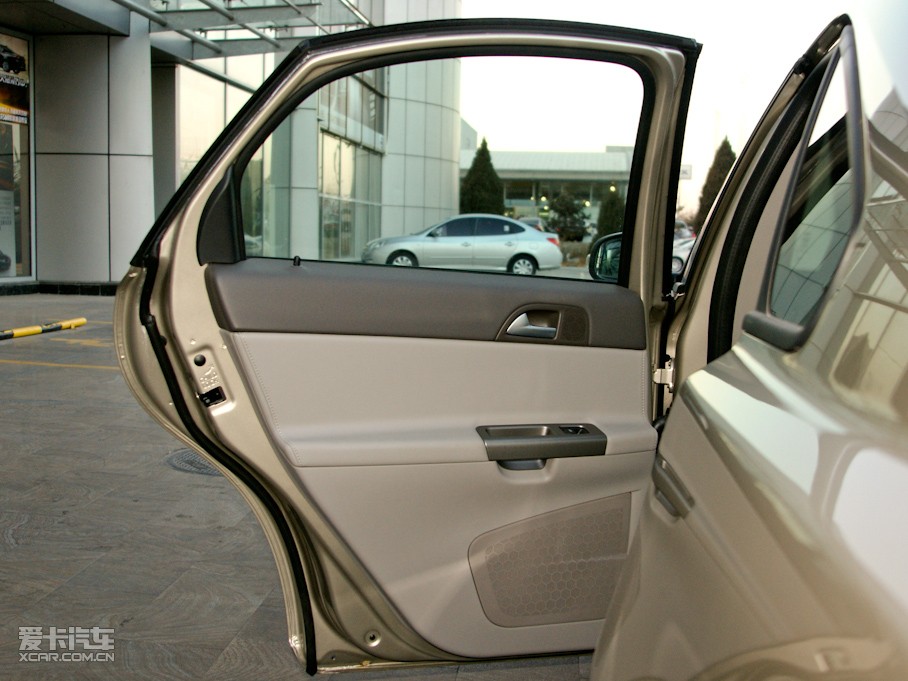 2011���֠���S40 2.0L �Ԅ�(d��ng)���а�